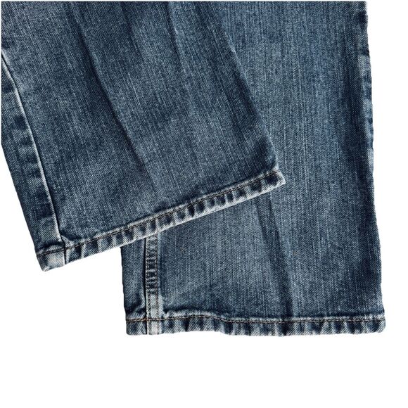 Eddie Bauer Straight Jeans Mens 36 Measures 36x32.5 Medium Blue Cotton Denim - Picture 9 of 11